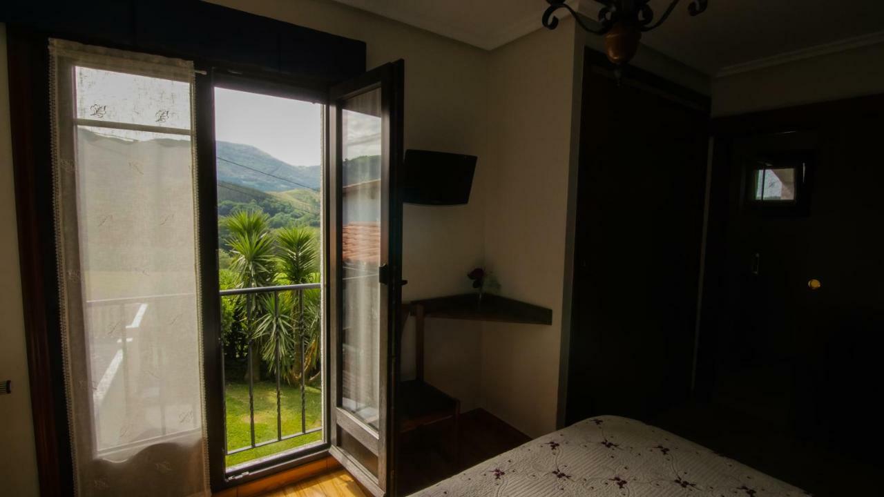 Hotel Tolare-Berri Zestoa Exterior foto